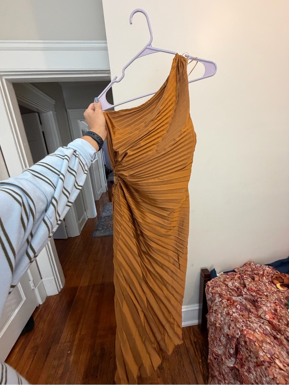 Vici One-Shoulder Pleated Rust Midi Dress